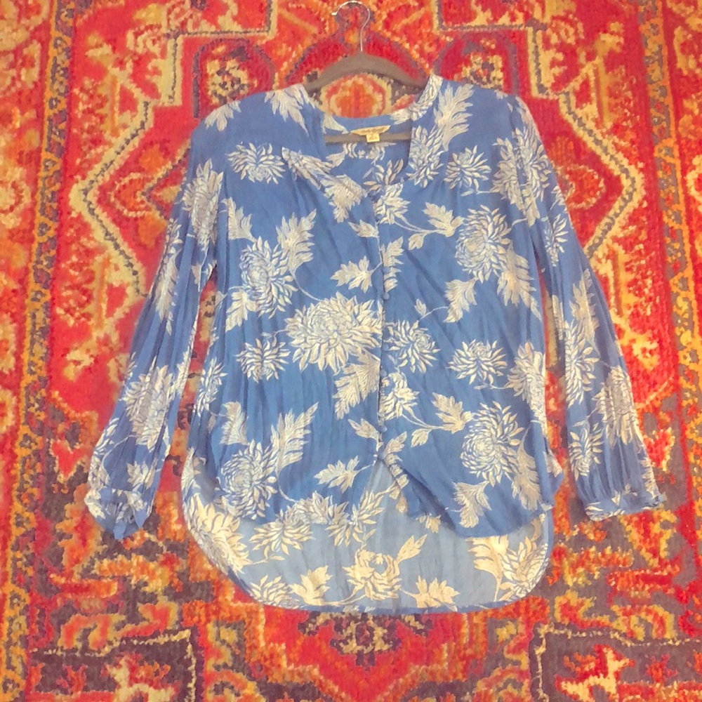 Lucky brand blue floral button down blouse